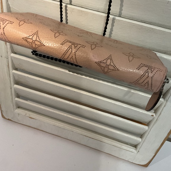 Louis Vuitton Zippy Wallet Mahina Leather Rose Jamin Pink - Picture 8 of 15